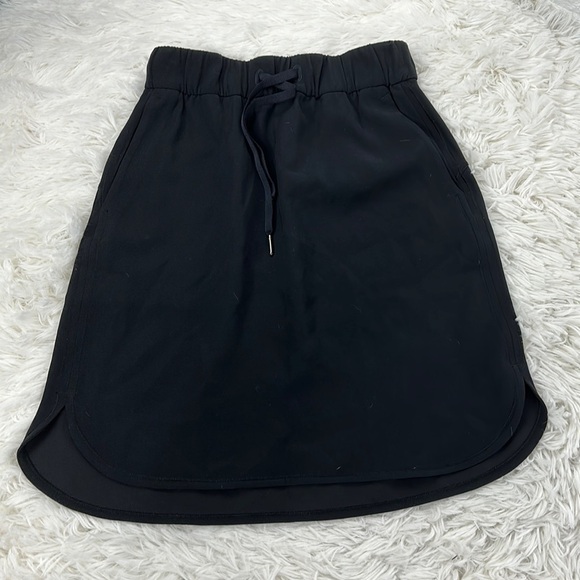 Lululemon On The Fly Skirt *Woven Black - Picture 1 of 5